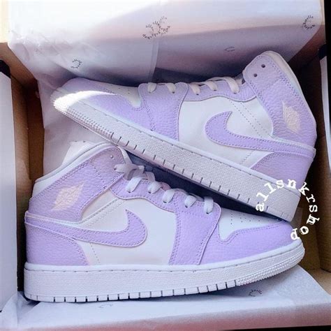 nike jordan 1 damen lila|jordan 1 shoes for women.